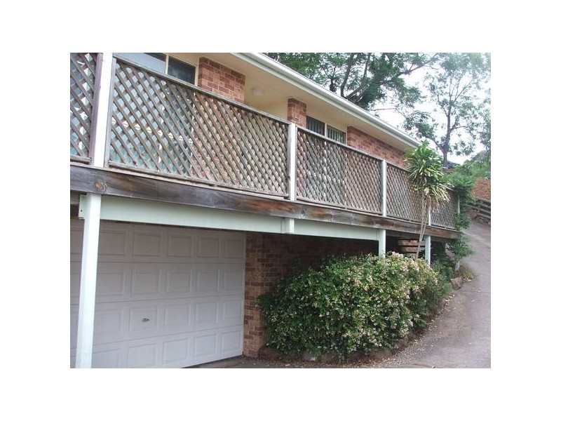11 Gordon St, Eleebana NSW 2282