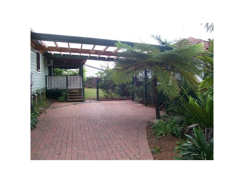 5 James Street, Warners Bay NSW 2282