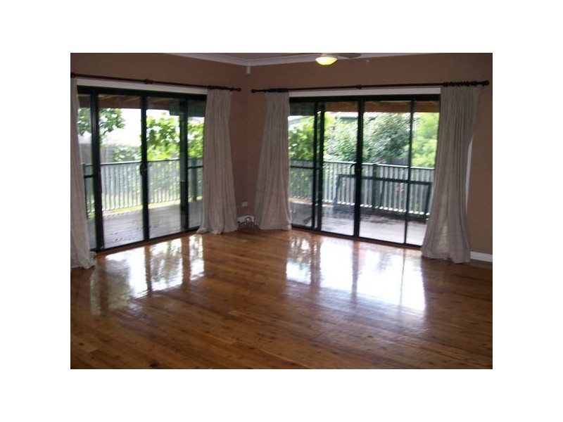 5 James Street, Warners Bay NSW 2282