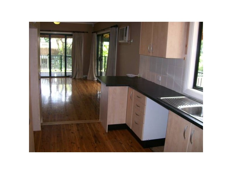 5 James Street, Warners Bay NSW 2282