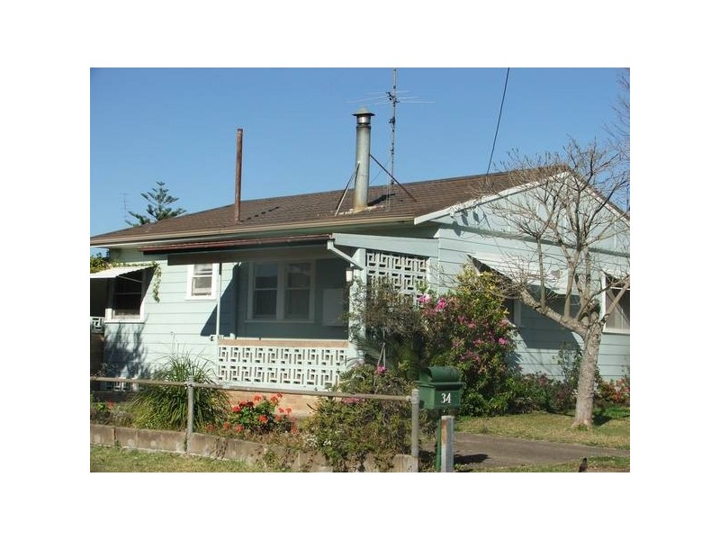 34 Charles Street, Warners Bay NSW 2282