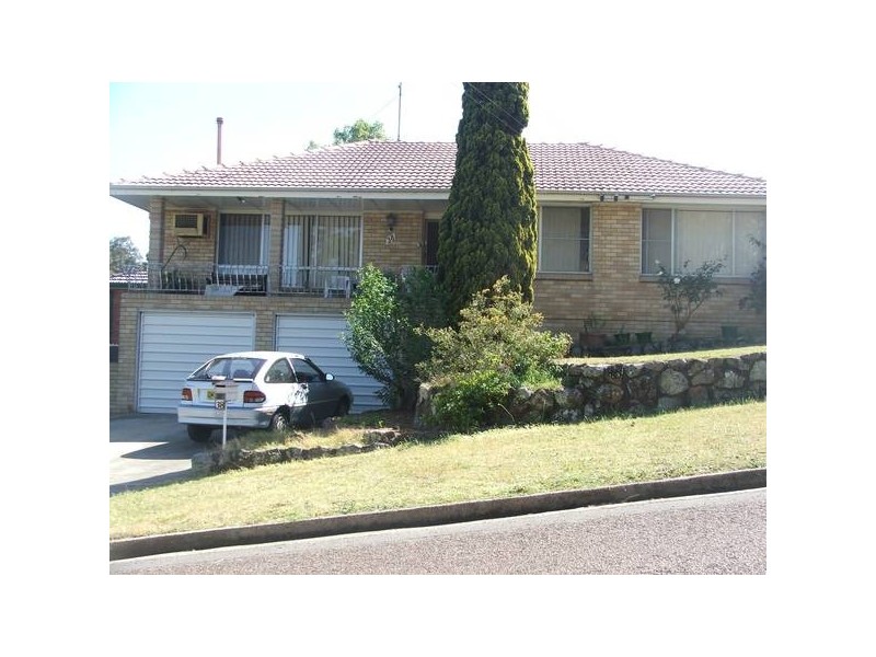 38 Granada Ave, Macquarie Hills NSW 2285