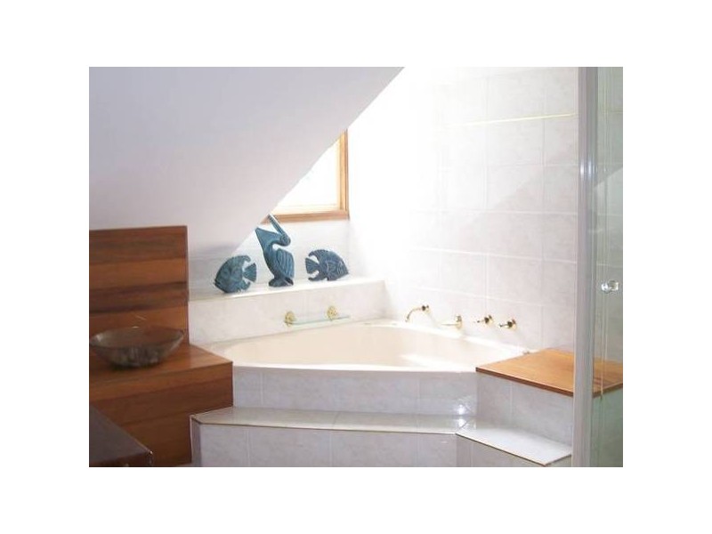 Warners Bay NSW 2282