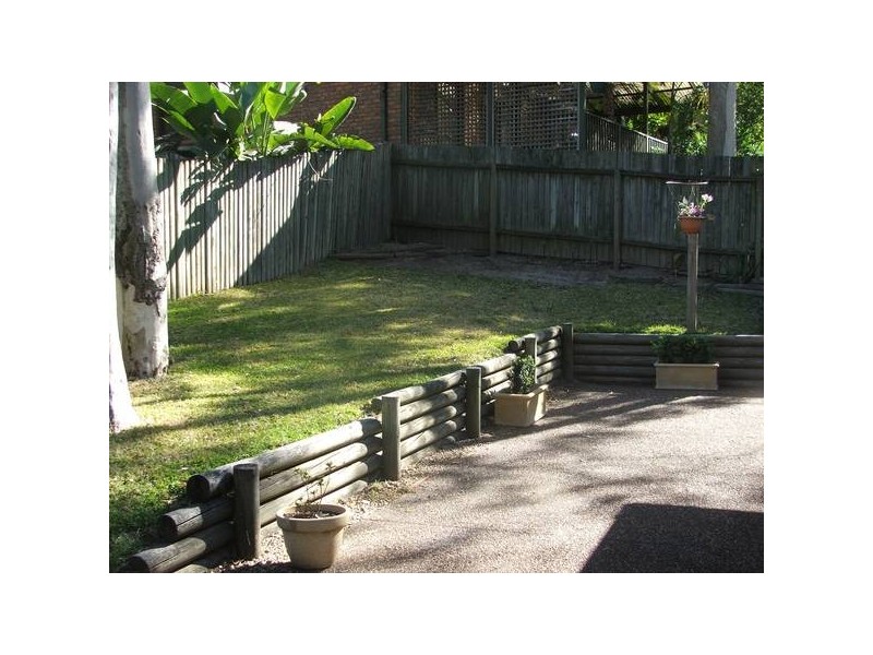 1 Saltram Close, Eleebana NSW 2282