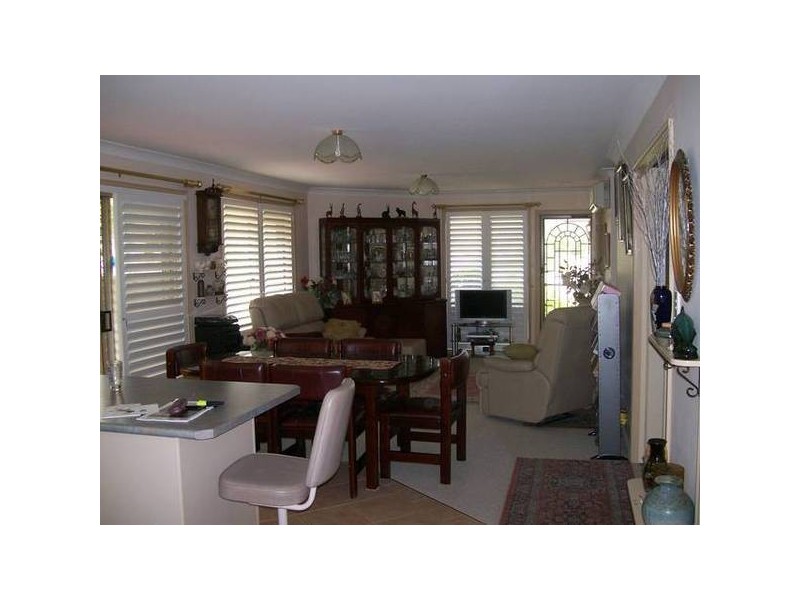 2/9 Lawford Street, Warners Bay NSW 2282