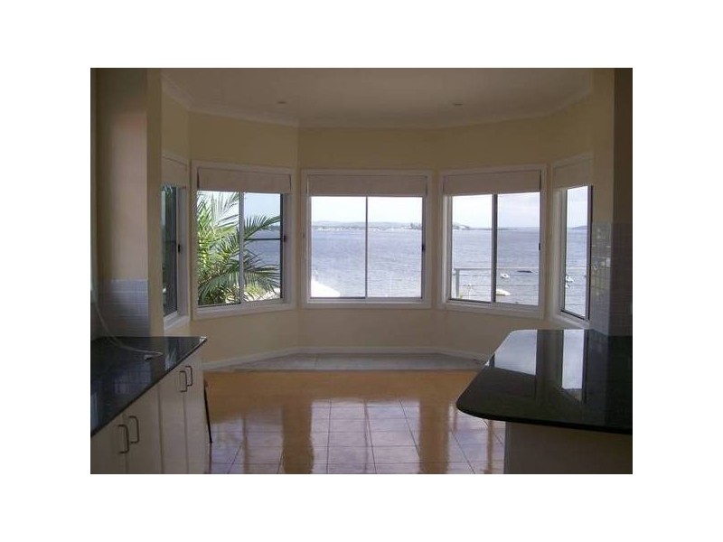 62 Ross Street, Belmont NSW 2280