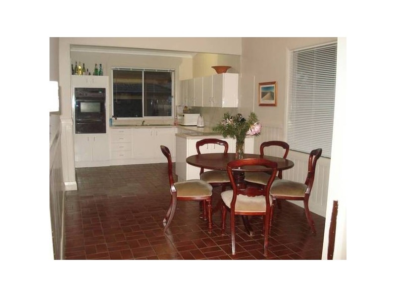 49 Jones Ave, Warners Bay NSW 2282