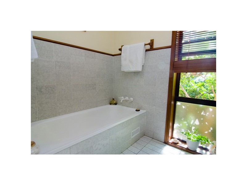 3 Yalumba Close, Eleebana NSW 2282