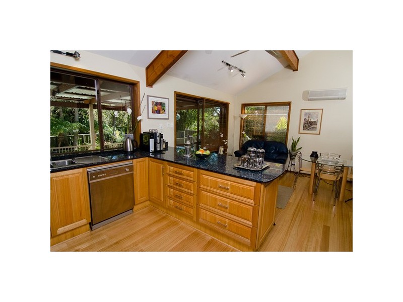 3 Yalumba Close, Eleebana NSW 2282