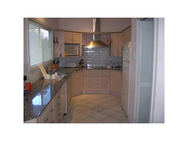 34 Edward Street, Fennell Bay NSW 2283