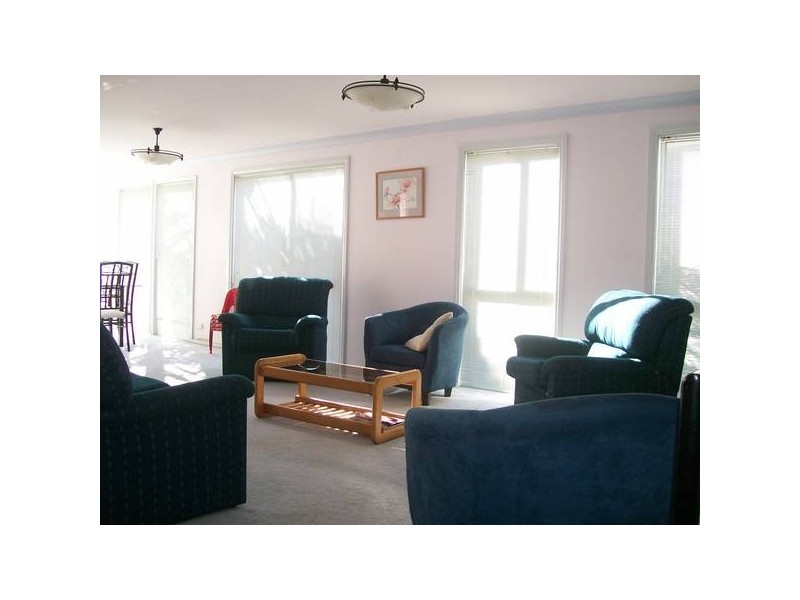 34 Edward Street, Fennell Bay NSW 2283