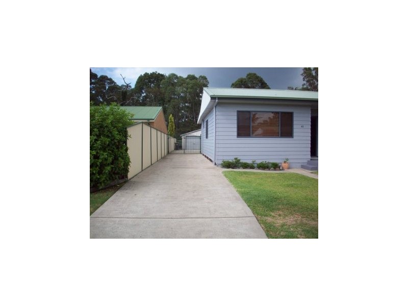 41 St Johns Road, Croudace Bay NSW 2280