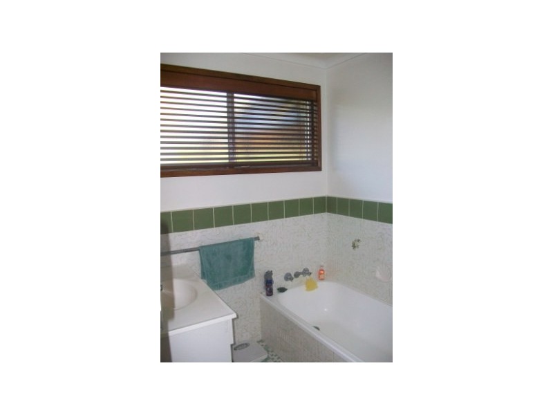 18 Griffiths Street, Floraville NSW 2280