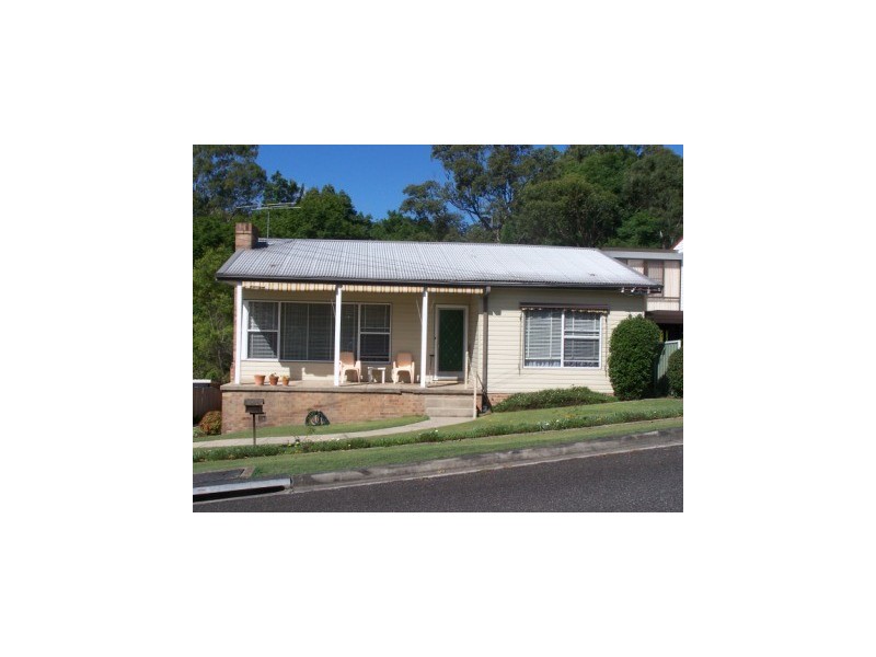 10 Croft Road, Eleebana NSW 2282