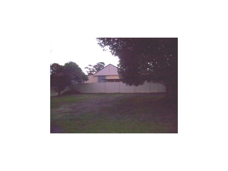 1 Hutchinson Street, Redhead NSW 2290