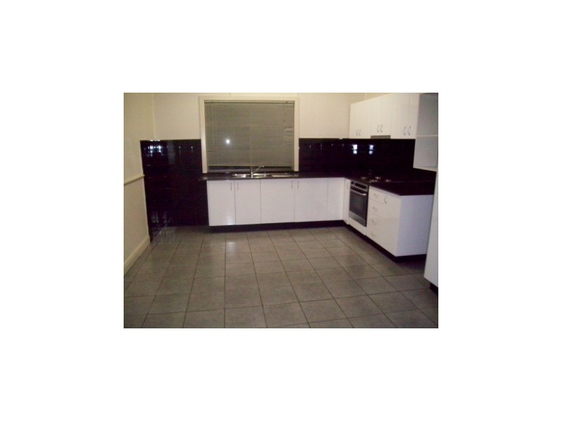 1 Hutchinson Street, Redhead NSW 2290