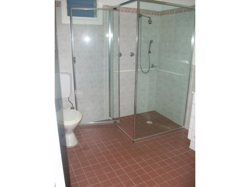 10 Brooks Parade, Belmont NSW 2280