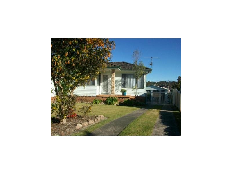18 Duncan Close, Elermore Vale NSW 2287