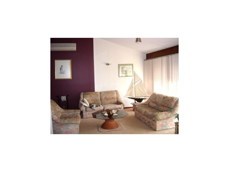 1 Lindsay Avenue, Valentine NSW 2280