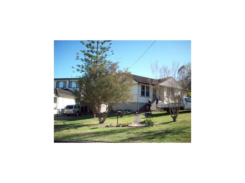 1 Carbeen, Gateshead NSW 2290