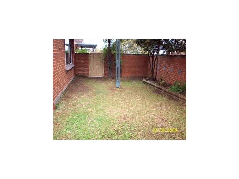 1/4 – 6 Robb Street, Belmont NSW 2280