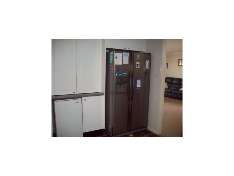 11 View Street, Belmont NSW 2280