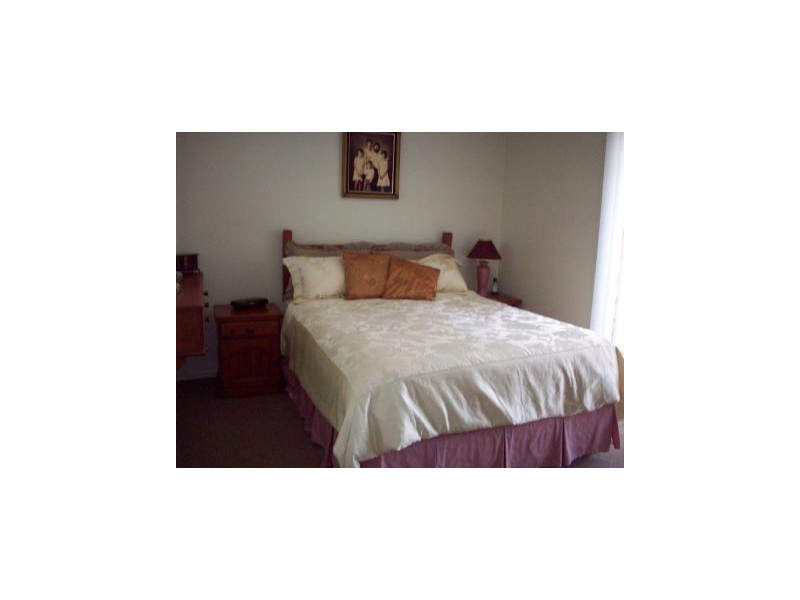 11 View Street, Belmont NSW 2280