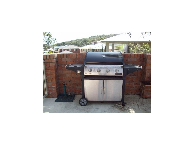 11 View Street, Belmont NSW 2280