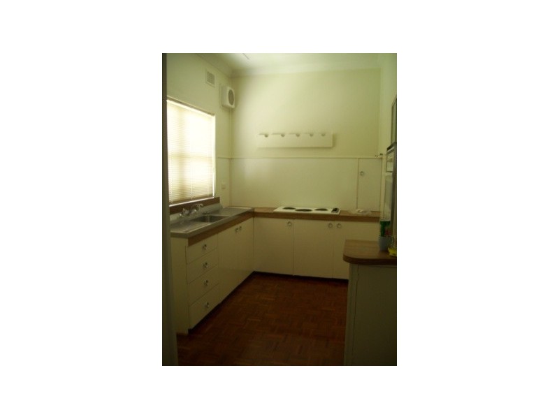 49 Deane Street, Belmont NSW 2280