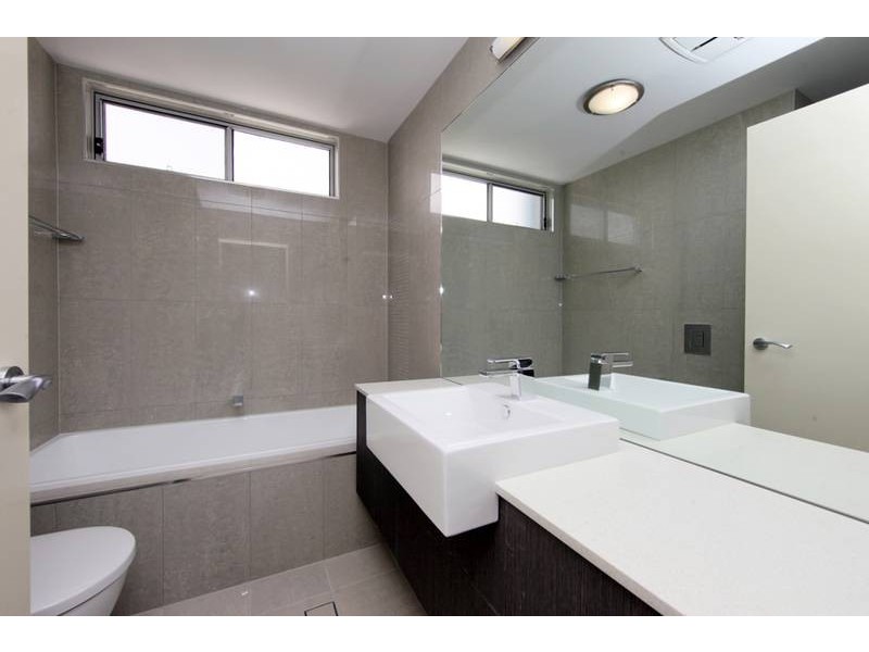 24 – 26 Brooks Street, Belmont NSW 2280