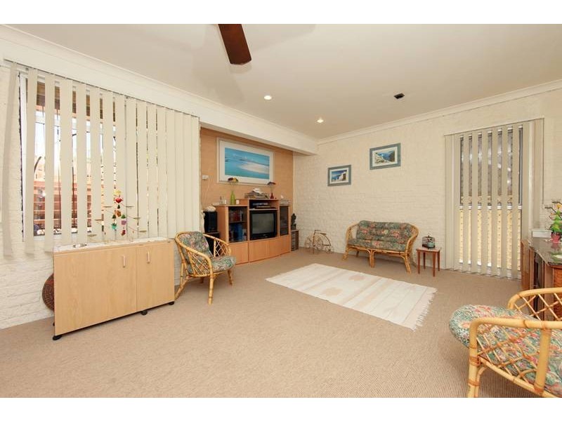 Belmont North NSW 2280