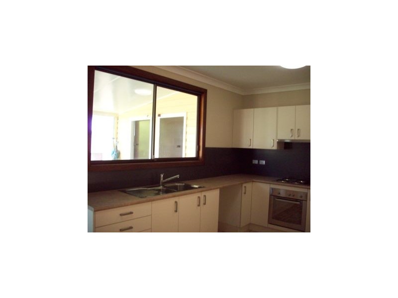 18 St Helen Street, Holmesville NSW 2286