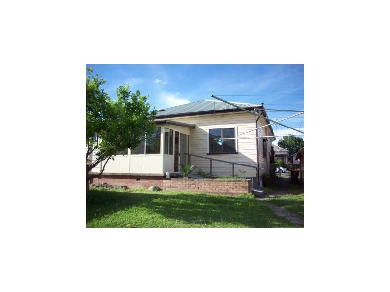 18 St Helen Street, Holmesville NSW 2286