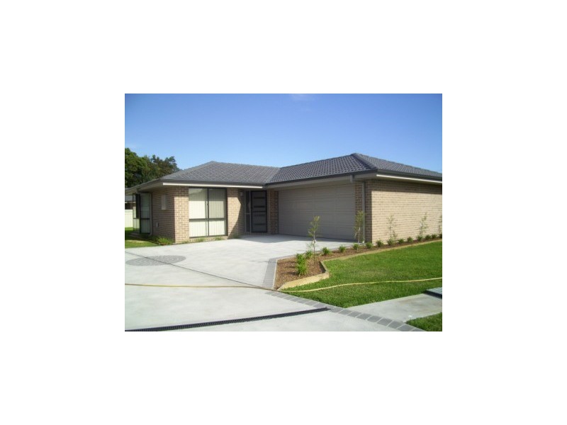 16b Tofino, Pelican NSW 2281