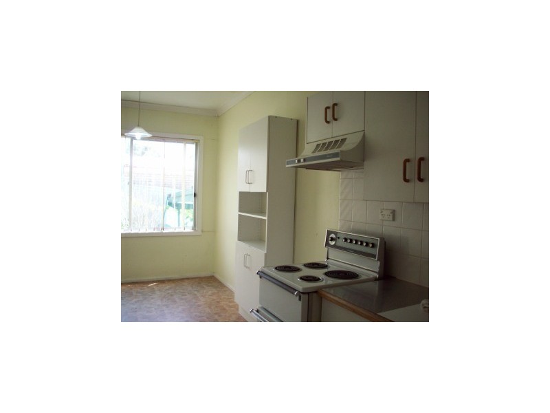 40 Floraville Road, Belmont North NSW 2280