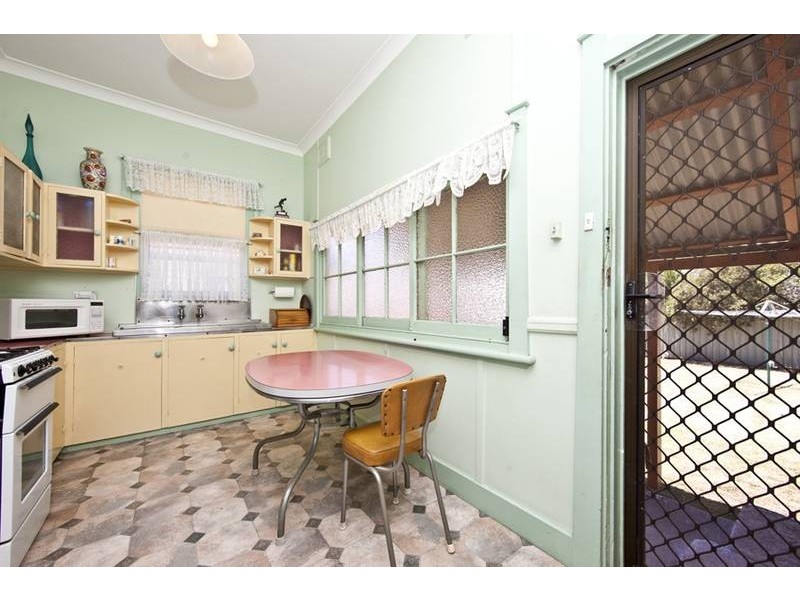 41 Gosford Road, Broadmeadow NSW 2292