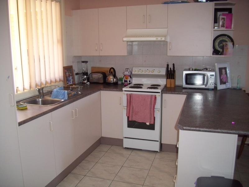 2/51 Angophora Drive, Warabrook NSW 2304