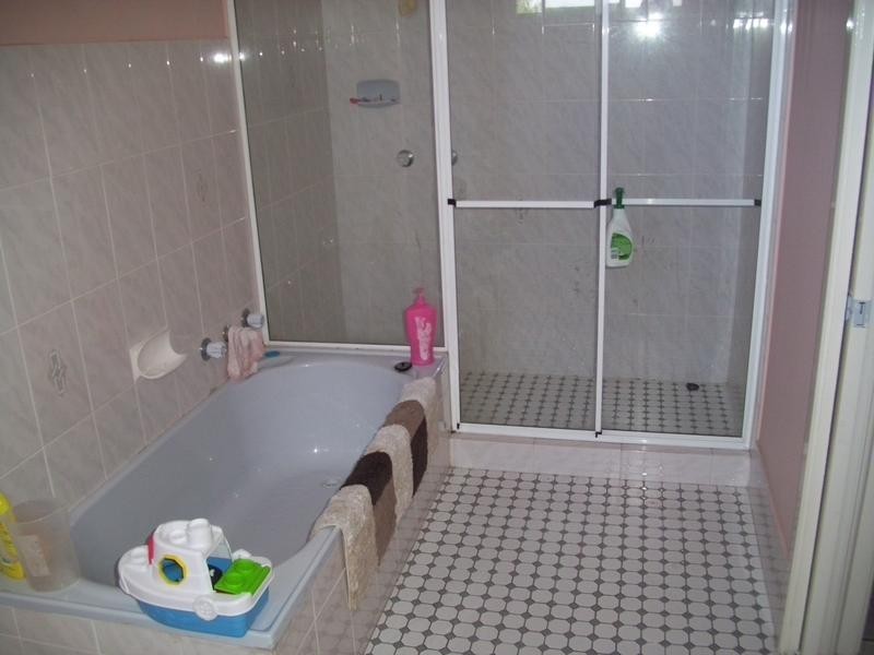 2/51 Angophora Drive, Warabrook NSW 2304