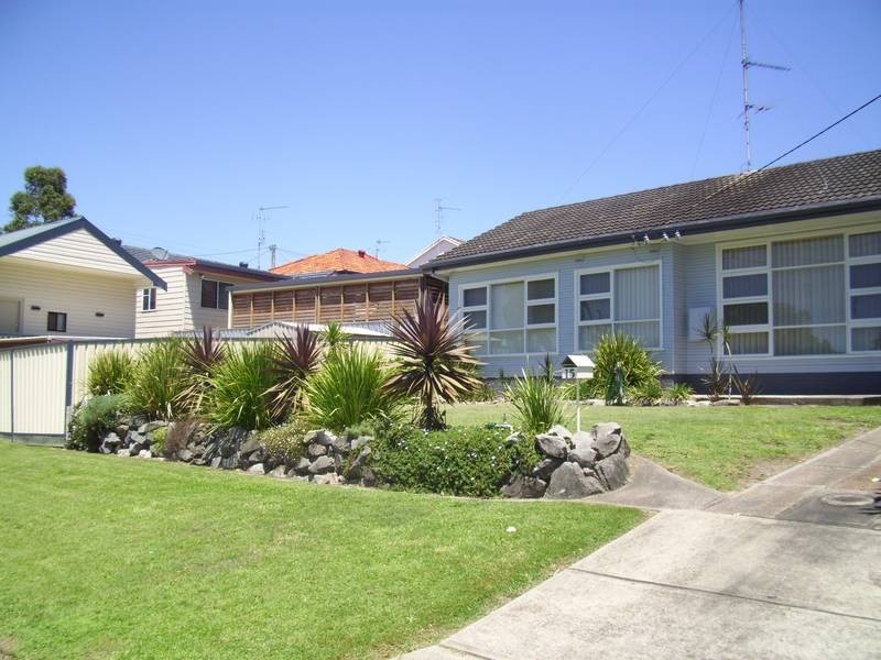 15 Saros Street, Belmont North NSW 2280