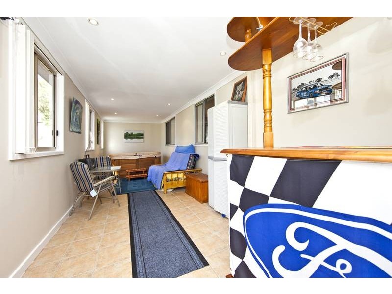 98 Old Belmont Road, Belmont North NSW 2280