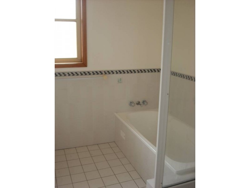 2/12 Gardner Street, Dudley NSW 2290