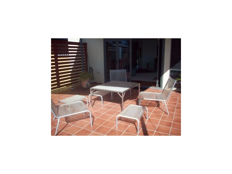 1 Thompson Street, Belmont South NSW 2280