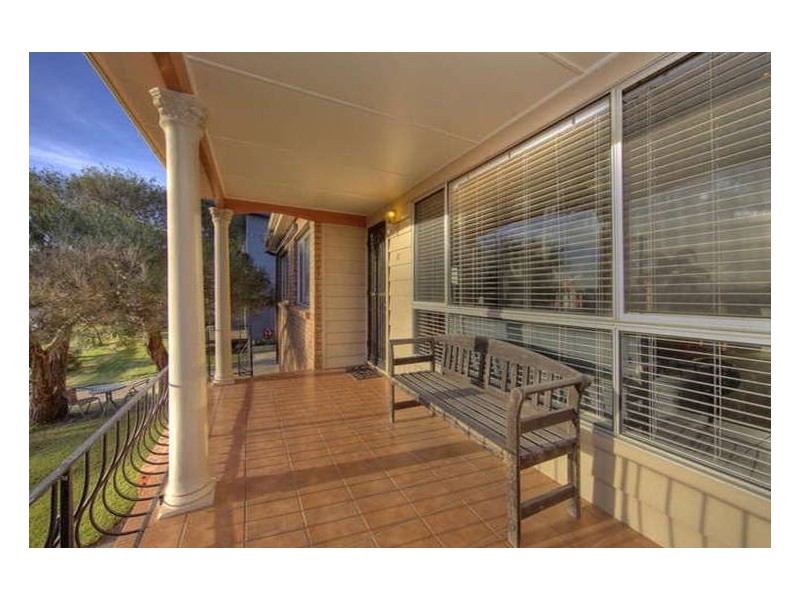 6 Jesmond Street, Redhead NSW 2290