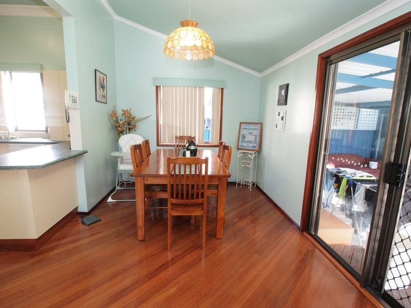 6 Sharp Street, Belmont NSW 2280