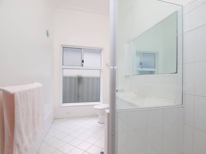 6 Sharp Street, Belmont NSW 2280