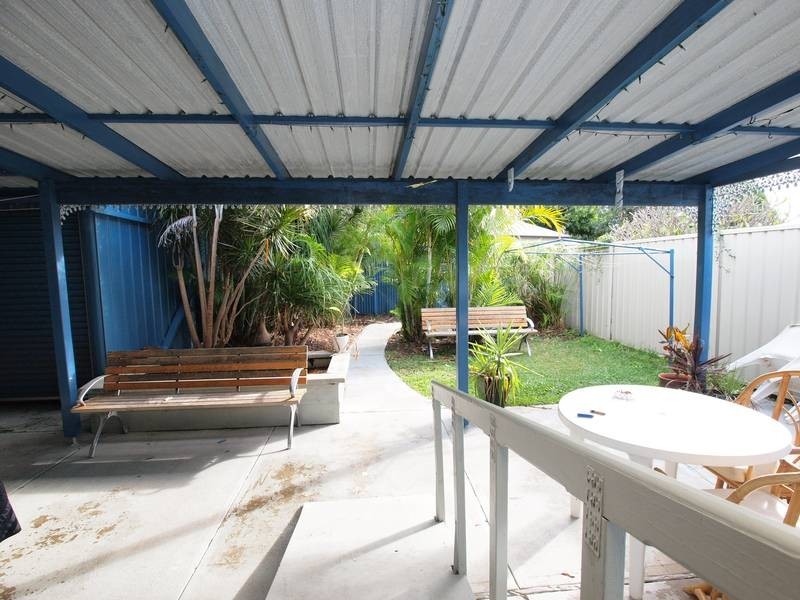 6 Sharp Street, Belmont NSW 2280