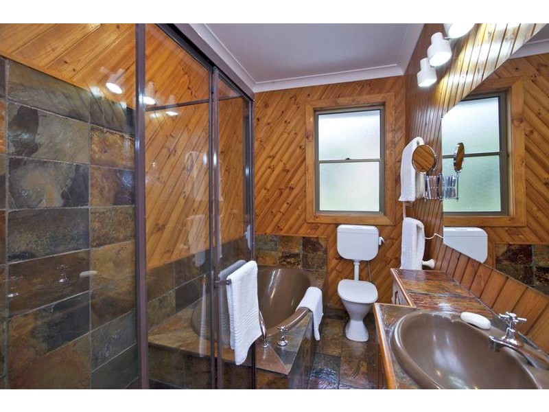 192 Northcott Drive, Adamstown Heights NSW 2289