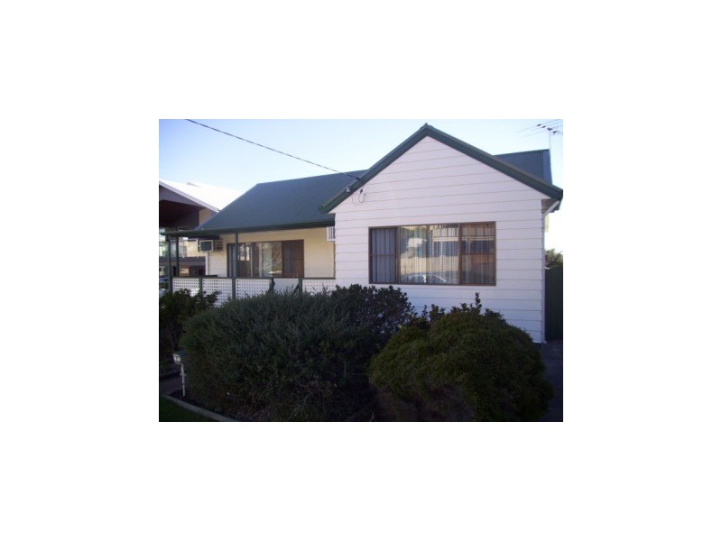 5 Ebsworth Street, Redhead NSW 2290