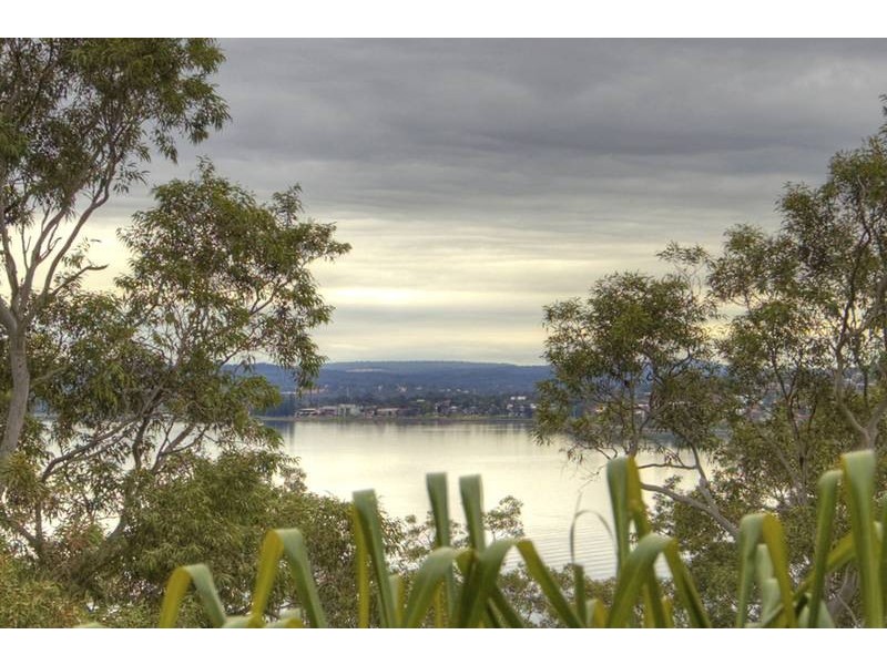 29 Pannamena Crescent, Eleebana NSW 2282