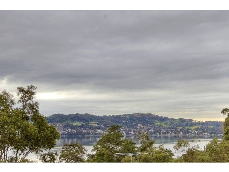 29 Pannamena Crescent, Eleebana NSW 2282